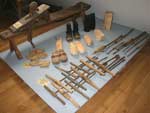 Holzschuhwerkzeug in der Schusterwerkstatt im Heimathaus Ostbevern