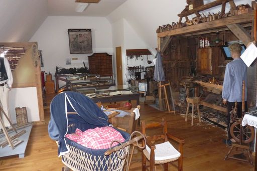 Obergeschoss, Tischlerei, Schmiede, Schneiderei