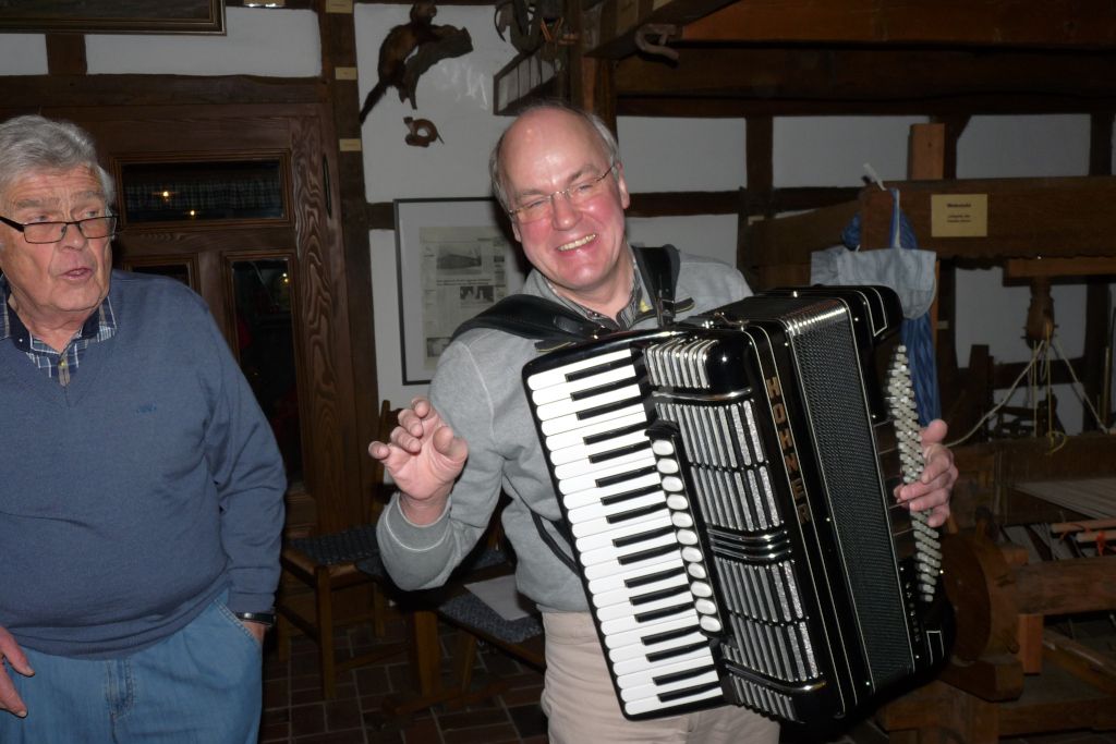 &bdquo;Gl&uuml;cksi&auml;lig Niejoahr&ldquo; gem&uuml;tlicher Plattdeutscher Abend 08.01.2020 im Heimathaus