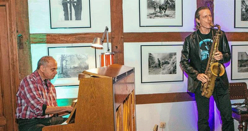 Pianist Daniel Roth und Norbert Fimpel am Saxofon